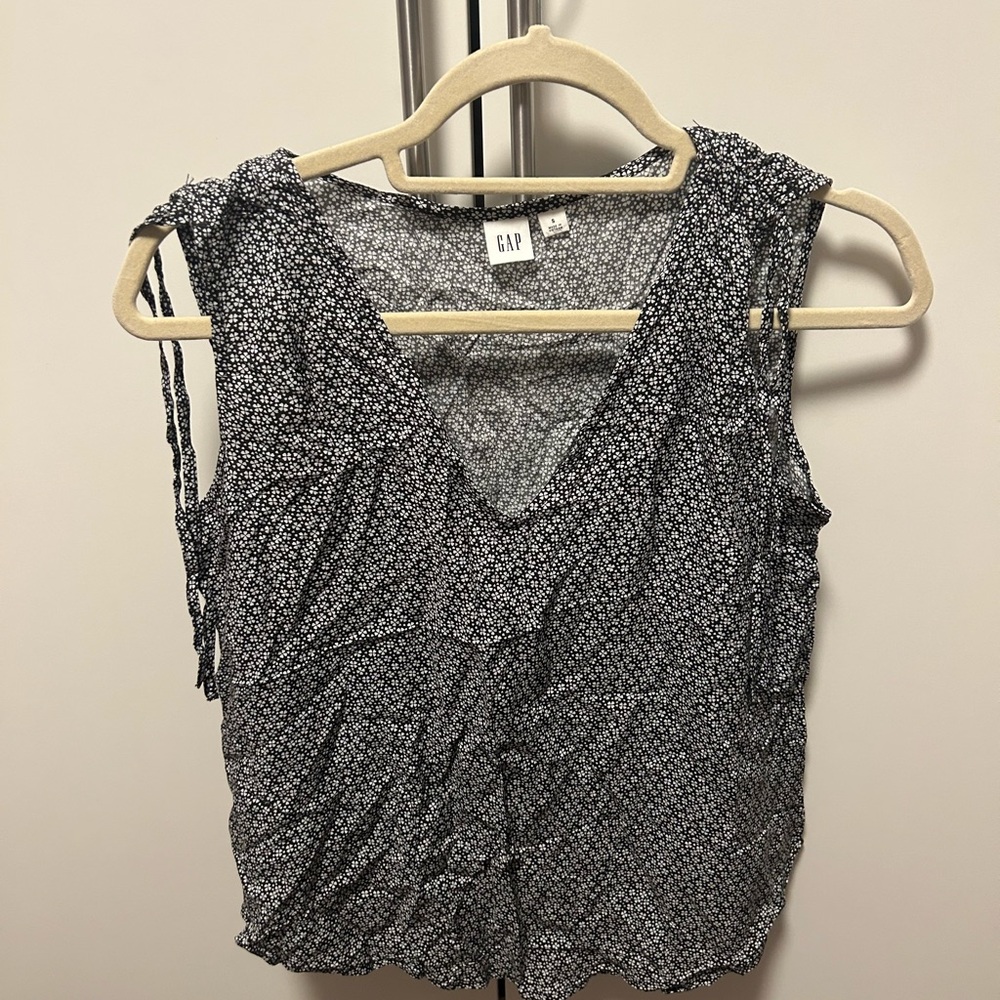 GAP Black and White Floral Tie-Shoulder V-Neck Camisole